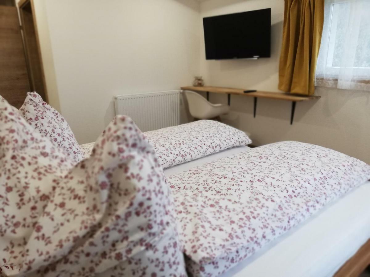 Gaestezimmer Klopfer Sankt Johann im Saggautal Bagian luar foto